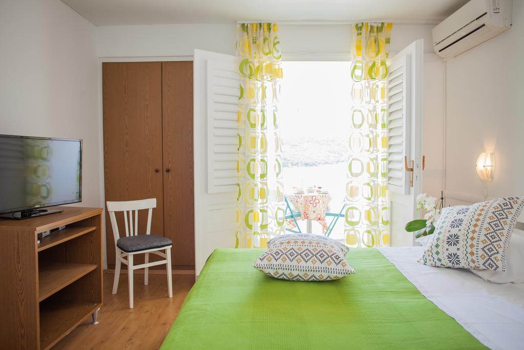 Hana Home - Apartments Tisno Eksteriør billede